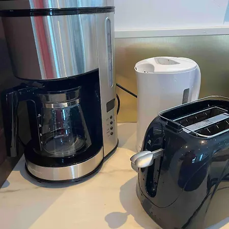 Nyoppusset Hus I Sentrum Eina