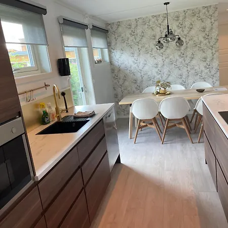 Nyoppusset Hus I Sentrum